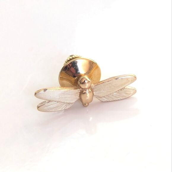 Vintage Avon Gold Tone Dragonfly Scatter Pin Whimsy Collectible Lapel Pin Brooch - Picture 1 of 3